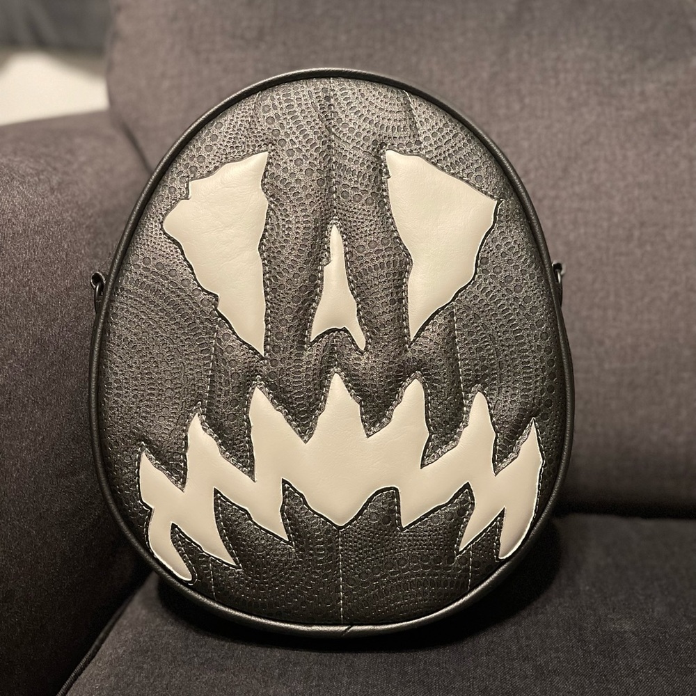 Love Pain & Stitches handcrafted pumpkin crossbody bag black and grey